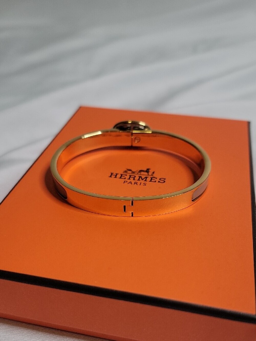 Hermès Mini Clic Chaîne d'Ancre bracelet With Gold Hardware - Picture 3 of 4